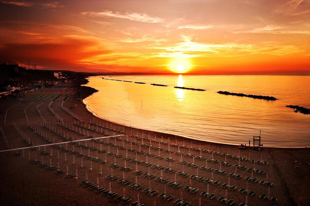 Bed and Breakfast Le Stanze Di Botticelli Termoli Zewnętrze zdjęcie